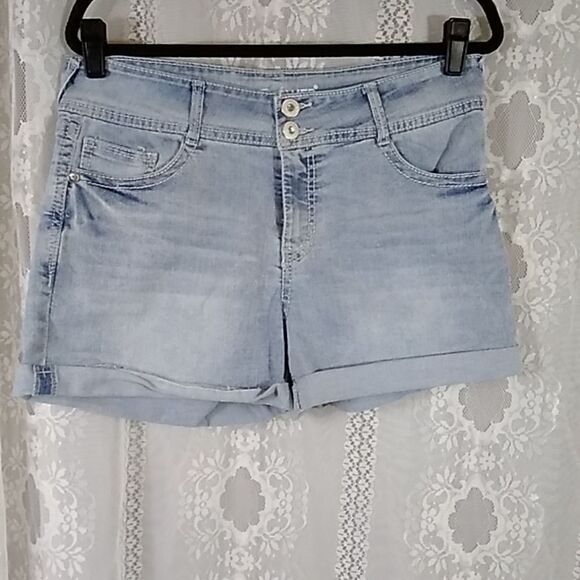 Wallflower The Luscious Curvy Fit Short Size 13 - Picture 2 of 9